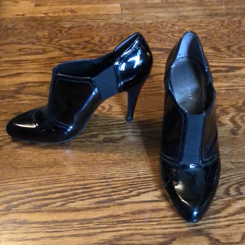 Nine West patent leather booties